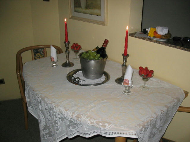 Salvadoreña Secretaria Buenisima (Asi Se Ganan Los Asensos) Salvadoreña Secretaria Buenisima (Asi Se Ganan Los Asensos)