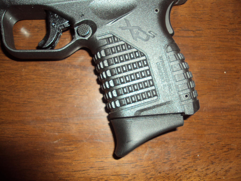 Pearce grip pinky extension for the XDS