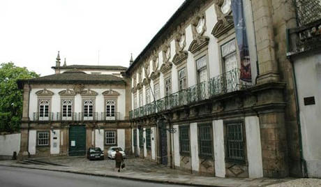 41º29,935;008º27,338