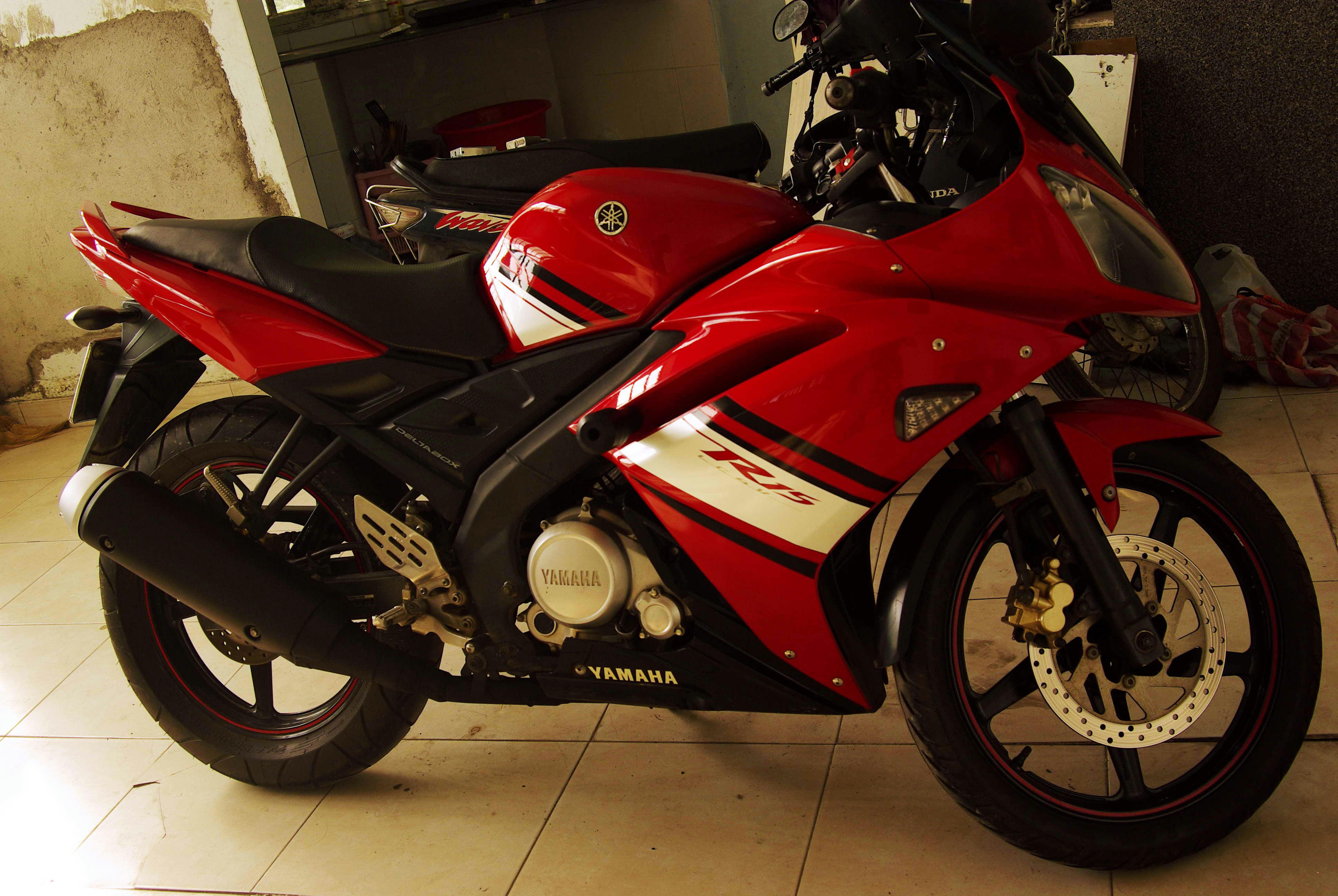 HCM - em R15V1.0 đỏ ra đi vì sự nghiệp CC