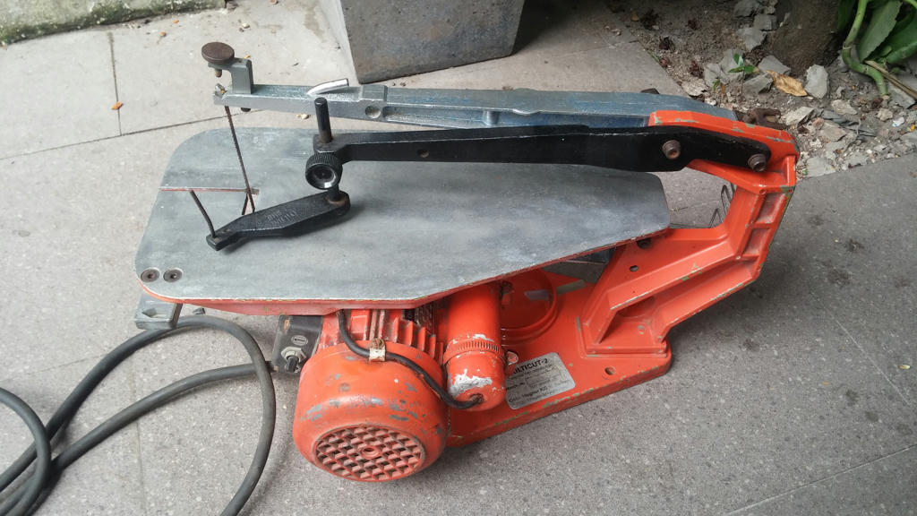 Chuyên bán dụng cụ cầm tay , hàng nội đia nhật