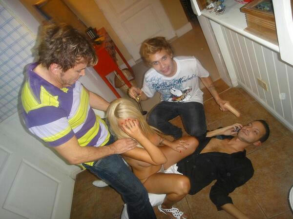 Camus, te banco. Acá están las fotos.[De nuevo]