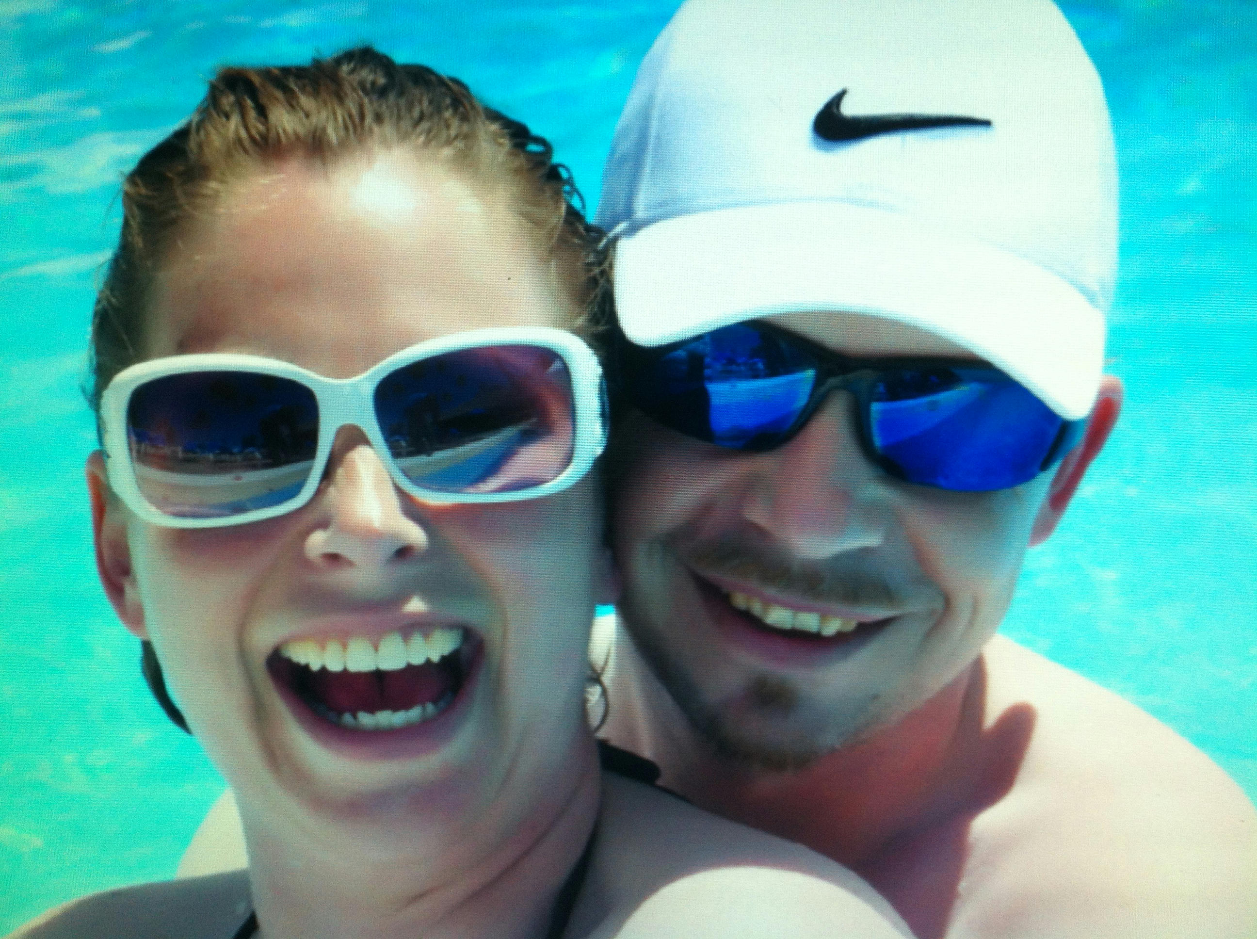 [Image: dp55132sa65qvd0fg.jpg]