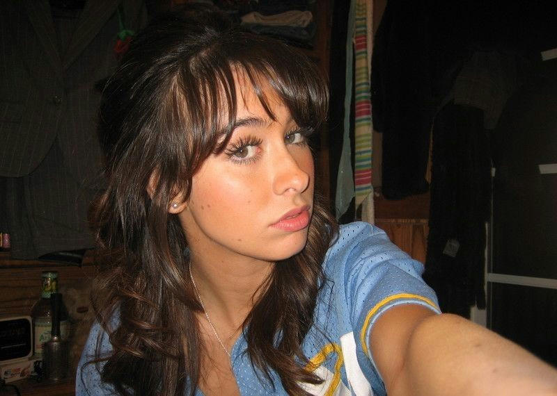 Dulces y Tiernas (+19) Dulces y Tiernas (+19)