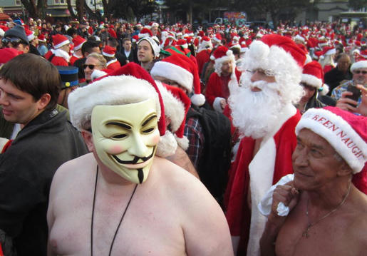 Nude Santas Occupy San Francisco Really