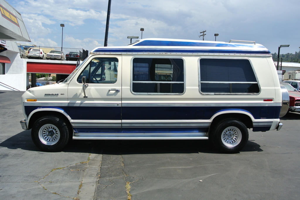 1988 Ford econoline conversion van #10