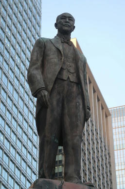 写真（東京駅前その2）