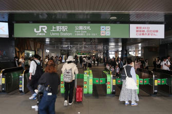 写真（上野駅前その2）
