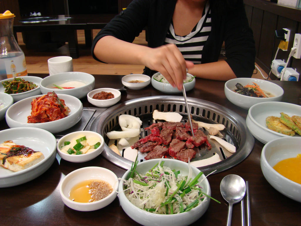 Cultura, 10 reglas de etiqueta coreana al comer