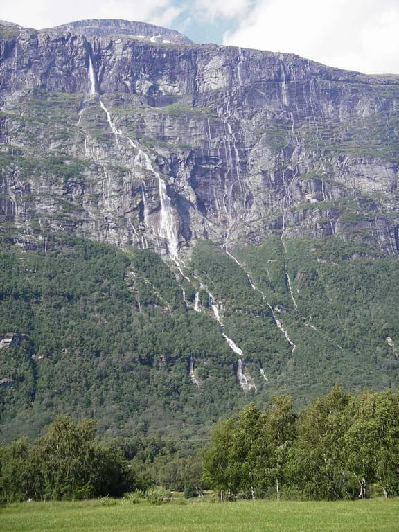 Las 10 cascadas más altas del mundo. 6 60fhhy2juws4gsu6g cascadas natura