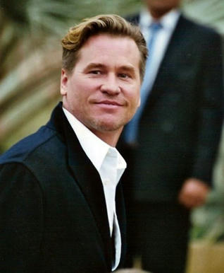 El-actor-Val-Kilmer,-desmintió-que-su-hospitalización-se-deba-a-un-tumor-y-trató-de-tranquilizar-a-sus-fans-vía-Facebook