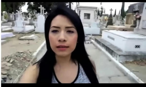  Escándalo por video porno sin censura grabado en panteón