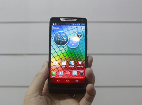 BAN Motorola Razr I XT890 Fullbox Nguyên Zin 98 % GIA TỐT NHẤT 5s !!!!!!!!!!!!!!!!!!! - 1