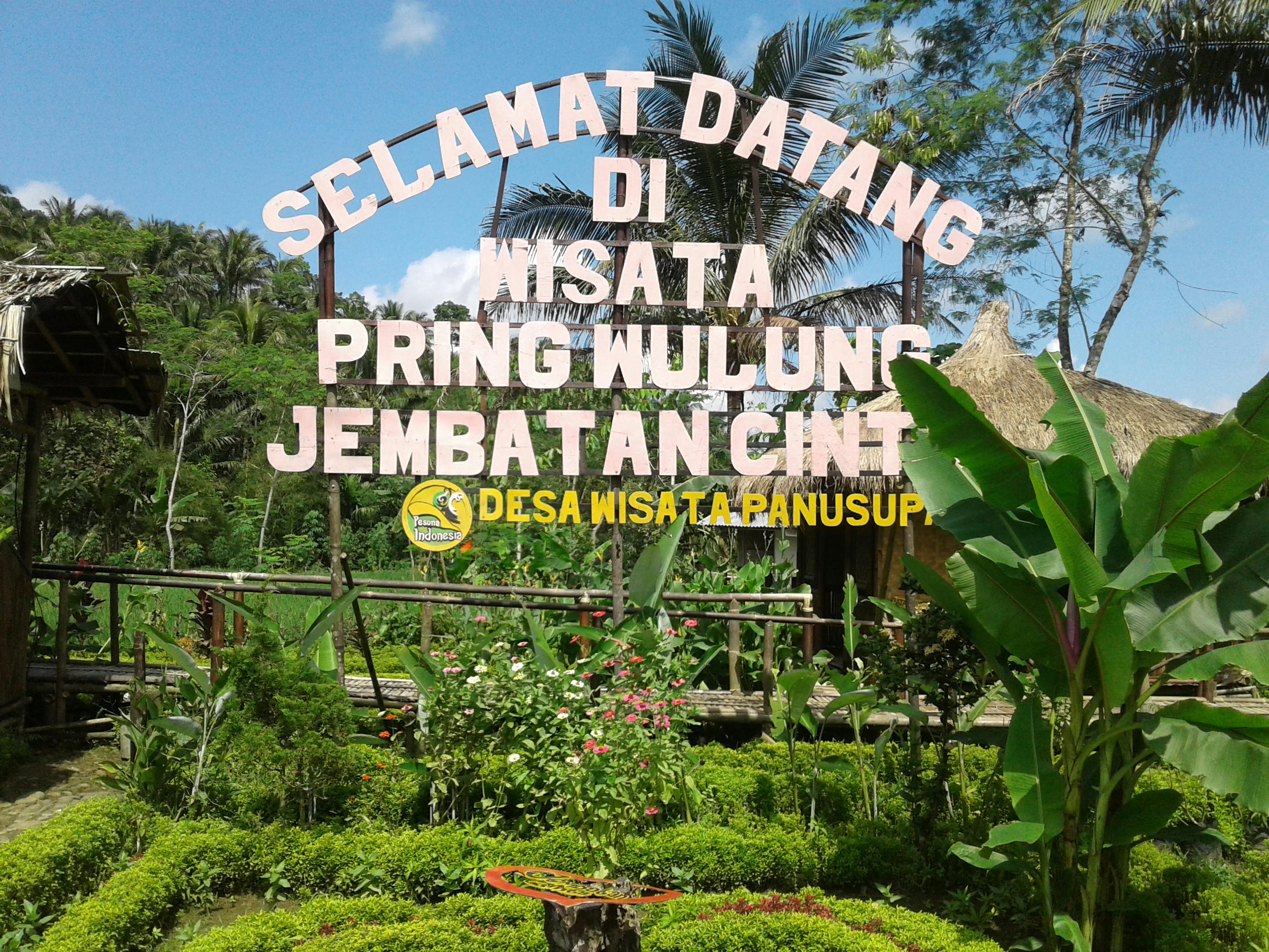 Selamat Datang di Jembatan Cinta Pring Wulung