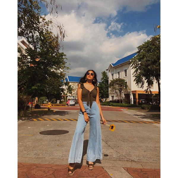 @blythe » 🌻☀️😎💛 top from @foldedandhungph Shoes from @snh_fashion Sunnies from @sunniesstudios @blythe » 🌻☀️😎💛 top from @foldedandhungph Shoes from @snh_fashion Sunnies from @sunniesstudios