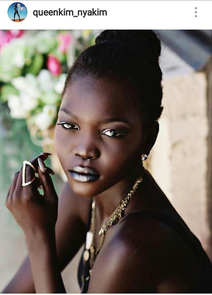 Mujeres De ébano. El Desafío Del Desarrollo En África. - Woman Essentia