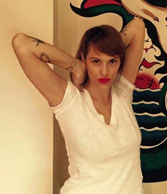  Connie Ansaldi fue víctima de un Fake anticipo del día de las bromas de abril