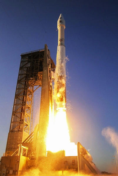 Sonda OSIRIS-Rex fue lanzada rumbo al asteroide Bennu