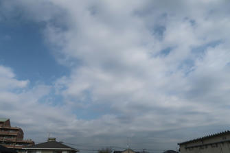 写真（昼前の天空その1）