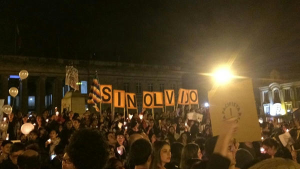  Con Velatón protestan en Colombia por maniobras de exterminio de líderes sociales