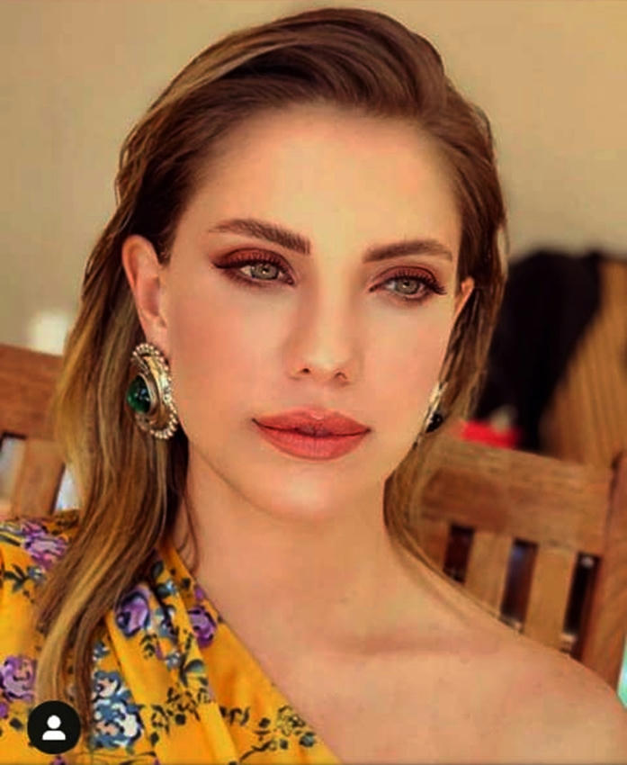  La bellísima actriz de Manzana Prohibida…Eda Ece el rostro más bello para cerrar el 2019