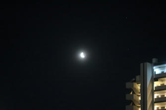 写真（明け方の天空その2）