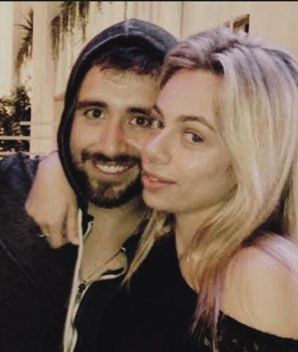  Adea Shabani  y su novio Christopher Spotz