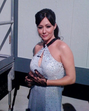 Las conmovedoras fotos de Shannen Doherty rapándose por su cáncer