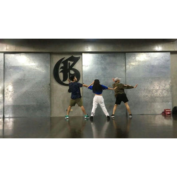 Andrea Brillantes With Teacher @gforce_devon & Teacher @gforce_jazztin Andrea Brillantes With Teacher @gforce_devon & Teacher @gforce_jazztin