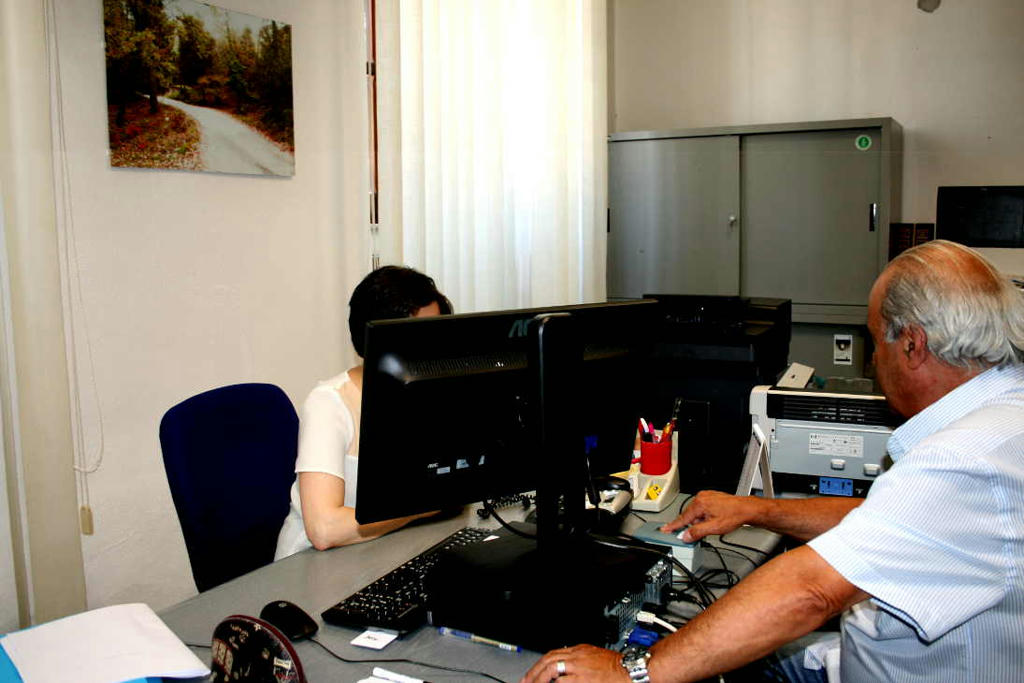 Rivoluzione Per I Servizi Demografici Al Via La Carta D