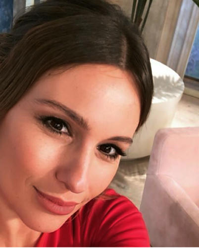  De Pampita, de lomazos, o de cómo debe verse una mujer