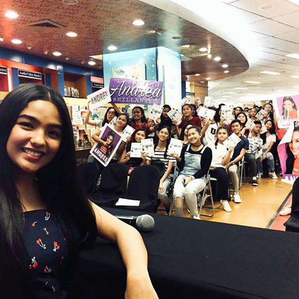 “Sugar & Spice” by BFF5 book signing event at TriNoma “Sugar & Spice” by BFF5 book signing event at TriNoma