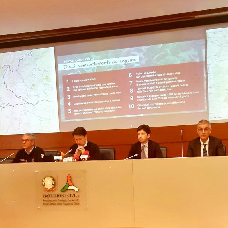  Roberto Speranza a la cabeza del Ministero della Salute italiano dio a conocer a través de la cuenta oficial del Ministerio en Facebook esas medidas 