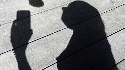 La-sombra-del-pezón-de-Nuria-Roca,-también-fue-censurada