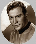 Capitán de la Flota Estelar James Tiberius Kirk, al mando de la nave estelar Enterprise, interpretado por el actor estadounidense William Shatner, en la serie original de la saga Star Trek