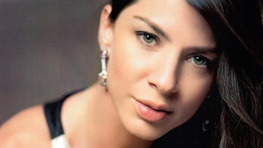 La-guapa-actriz-porteña-Romina-Gaetani-sería-otra-de-las-víctimas-de-los-Ataques-de-Pánico,-la-enfermedad-que-te-encarcela-en-tu-propio-cuerpo