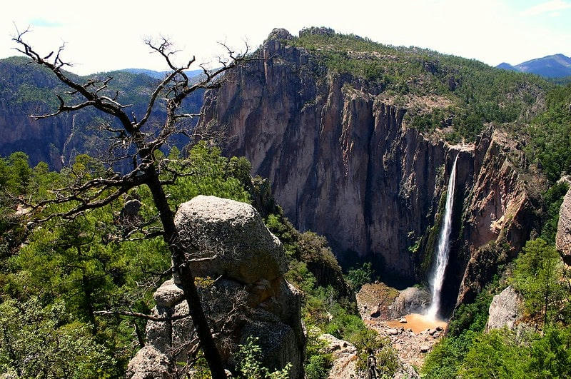 Las 10 Mejores Cascadas De México. 9 zb4w6pai3gzmqlm6g cascadas natura