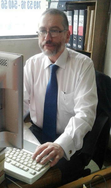 Abogado y Periodista Jaime Edward Ospina Guzmán, director ejecutivo de la Fundación para el Desarrollo Comunitario ACCIÓN 13 y de ACCIÓN 13 Noticias
